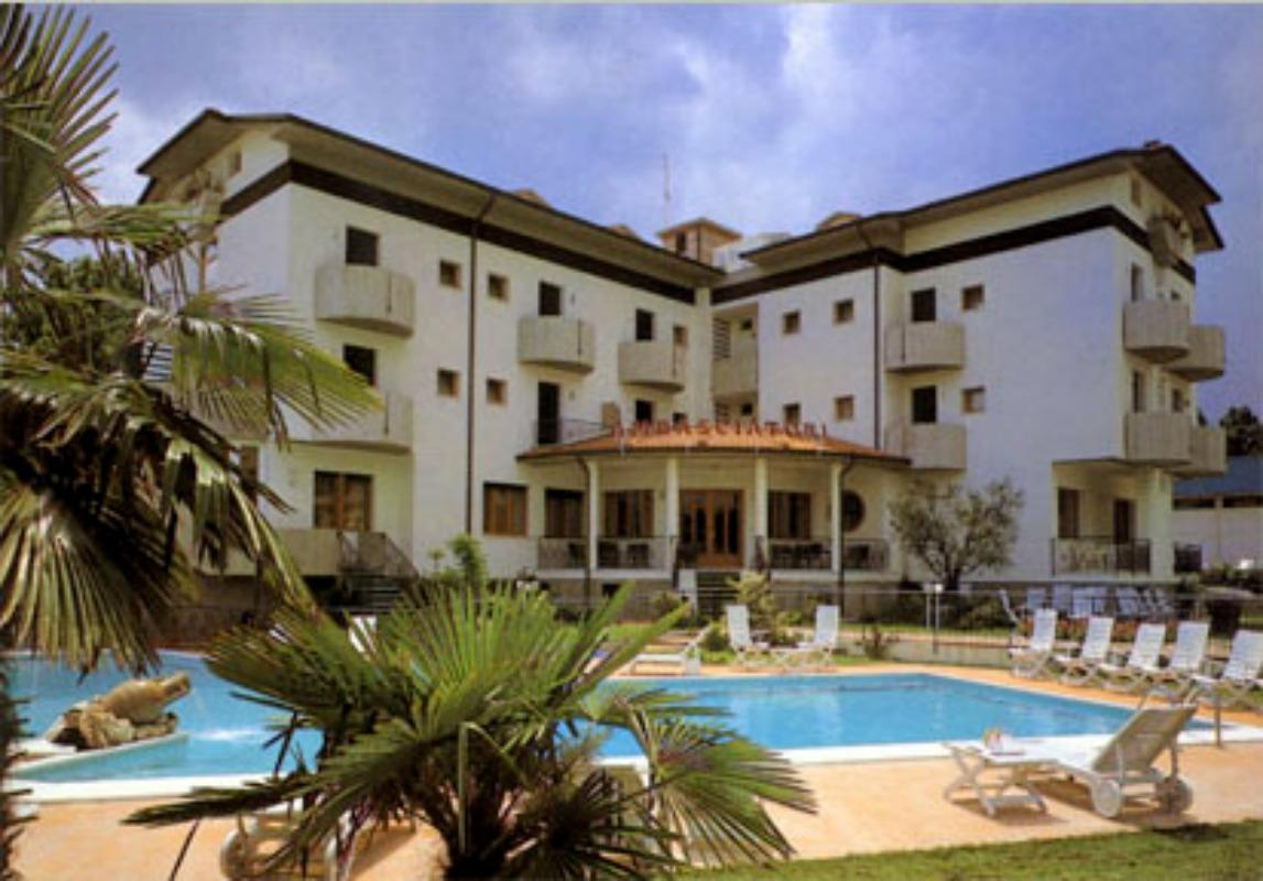 Hotel Ambasciatori Castrocaro Terme Bagian luar foto